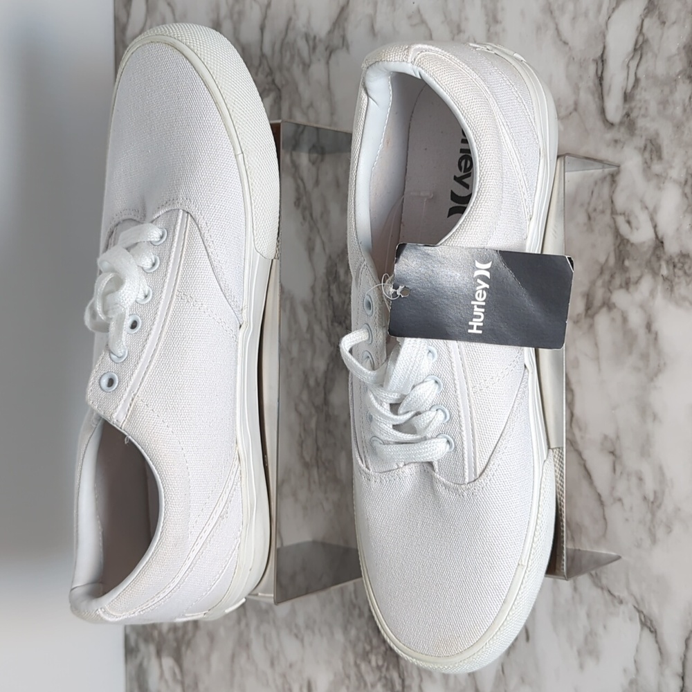 Men’s Hurley, white Kayo lace ‘s size 9 1/2 NWT